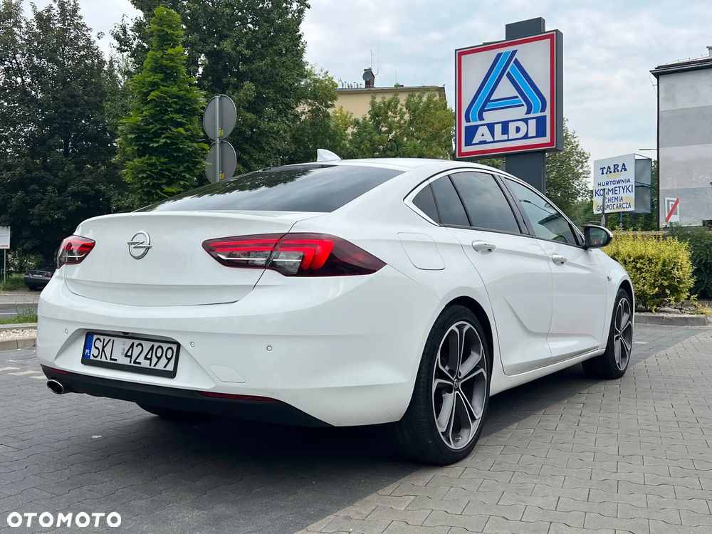 Opel Insignia 2.0 CDTI Cosmo - 1