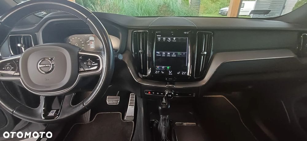 Volvo XC 60 D4 AWD R-Design - 10