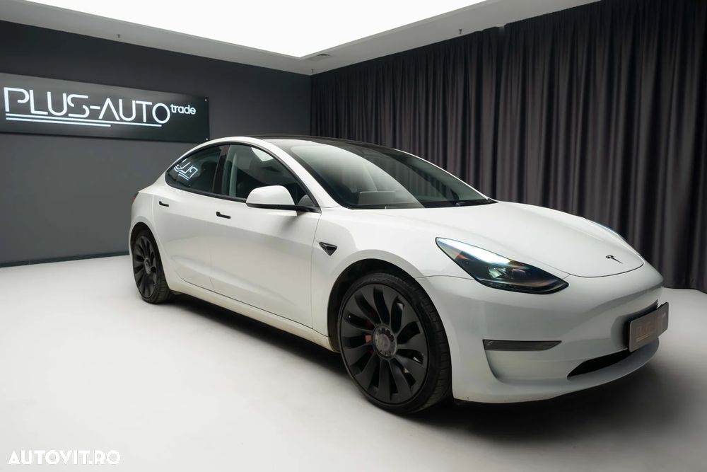 Tesla Model 3 Performance - 1