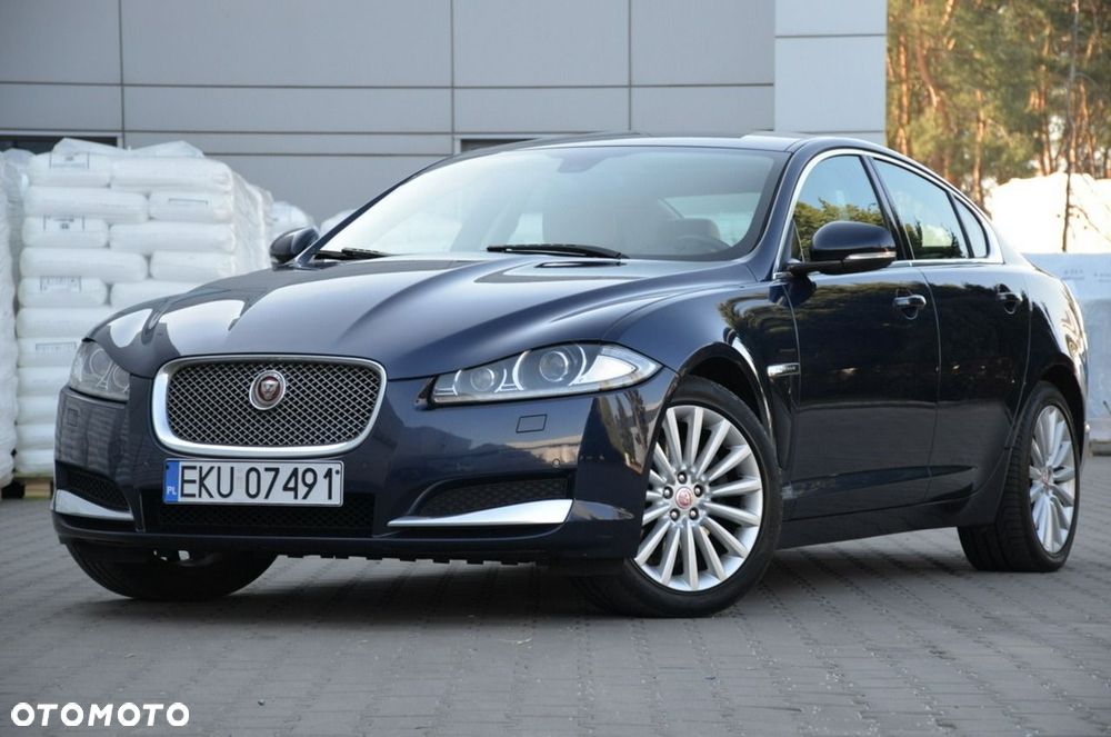 Jaguar XF - 17