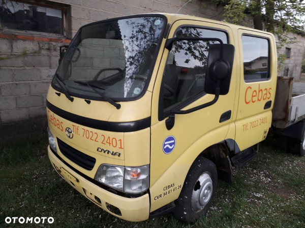 Toyota Dyna 150 2,5 25d4d silnik most zawieszenia zestaw do odpalenia drzwi tylne dach maska zawieszenie układ paliwowy zegary  i inne