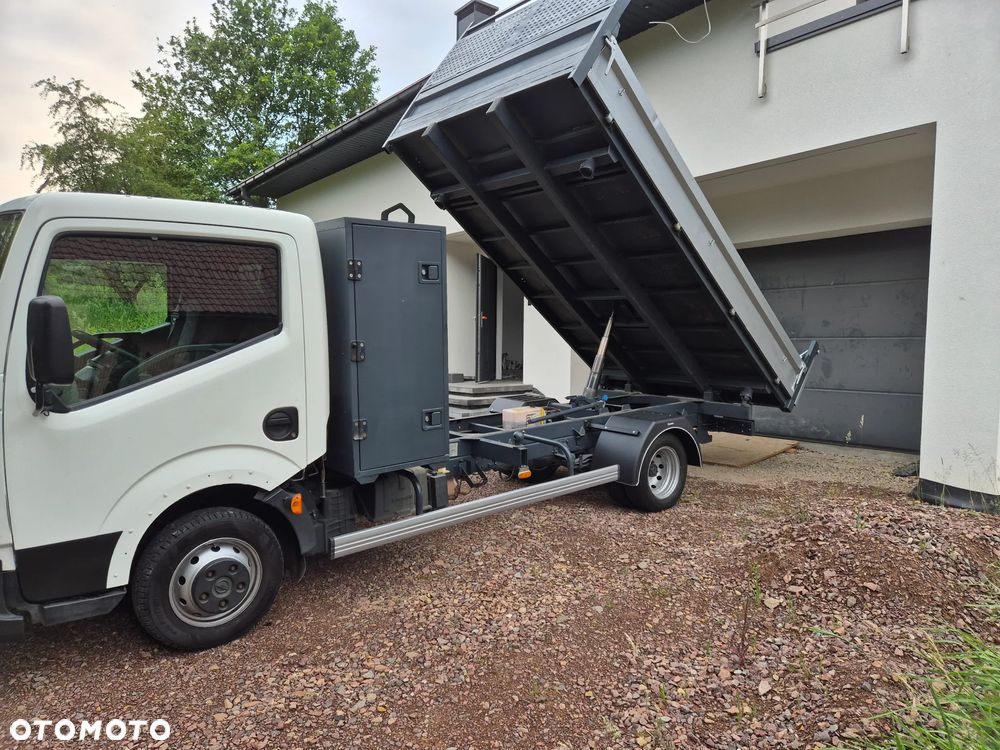 Nissan Cabstar - 9