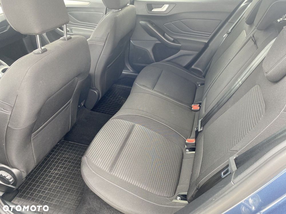 Ford Focus - 10