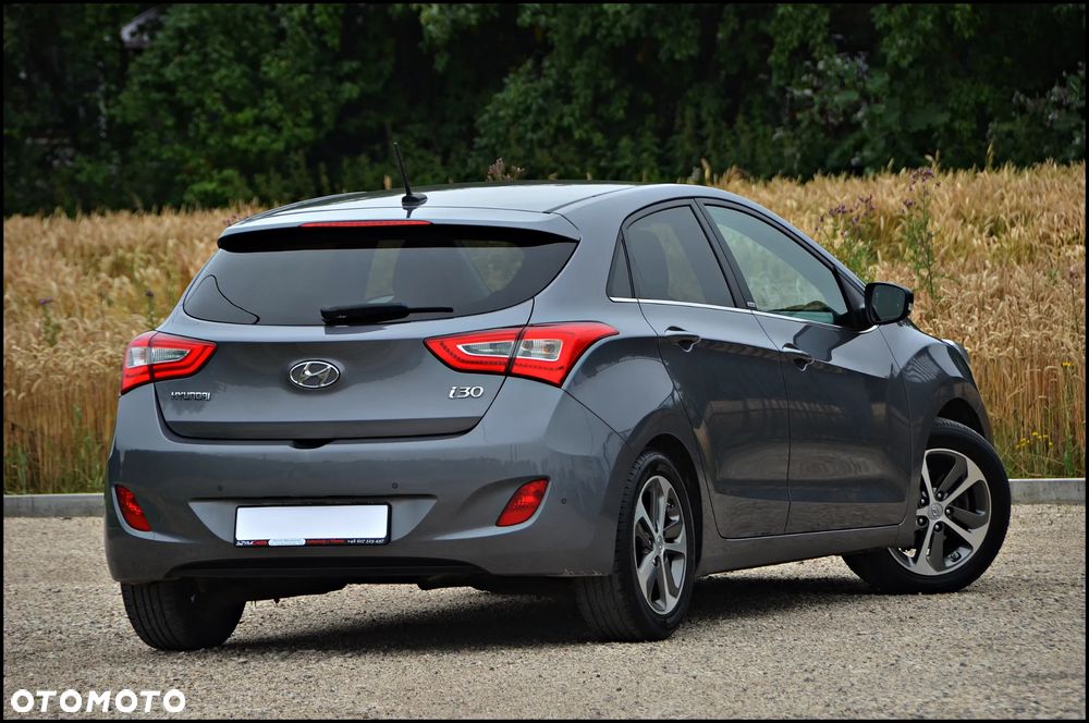 Hyundai i30 1.6 CRDi Premium - 17