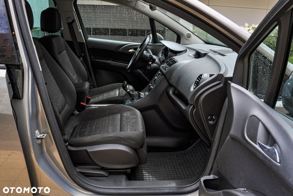 Opel Meriva - 11