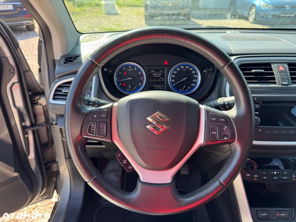 Suzuki SX4 S-Cross 1.6 Comfort - 30