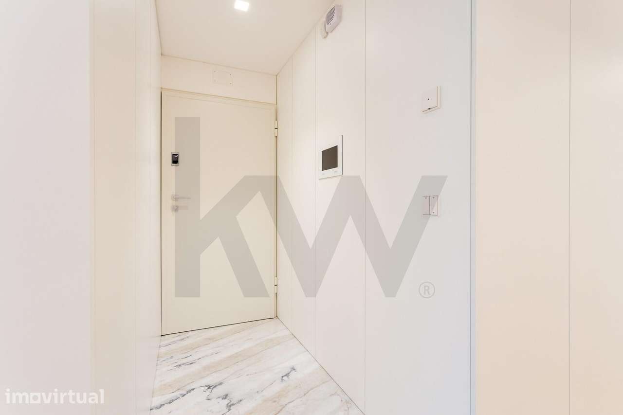 Avenida António Augusto Aguiar 86 | Arrendamento | T3 com 3 suites | E - Grande imagem: 2/21