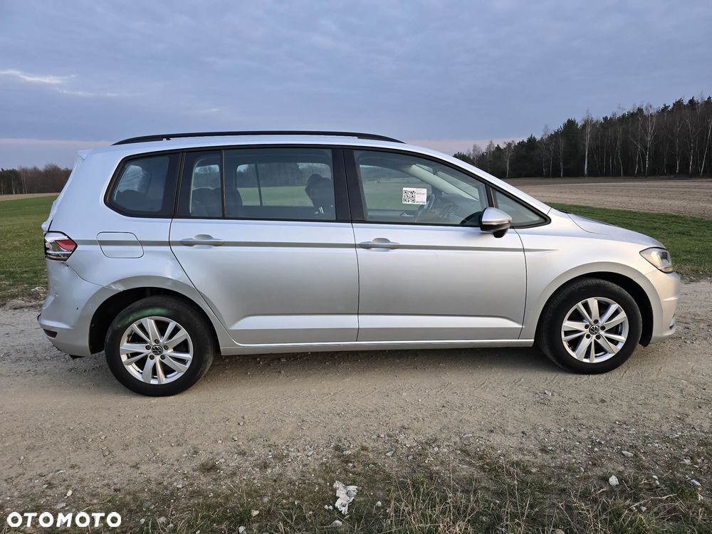 Volkswagen Touran 1.5 TSI EVO Comfortline - 6
