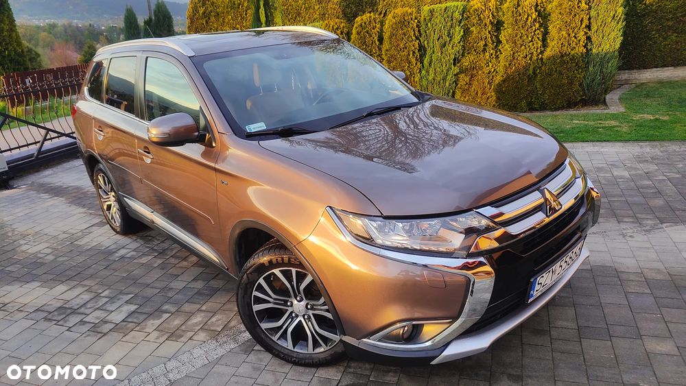 Mitsubishi Outlander - 9