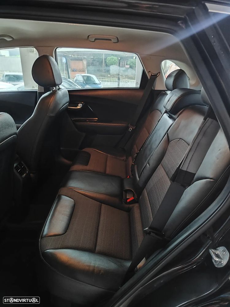 Kia Niro 1.6 GDi HEV EX - 14