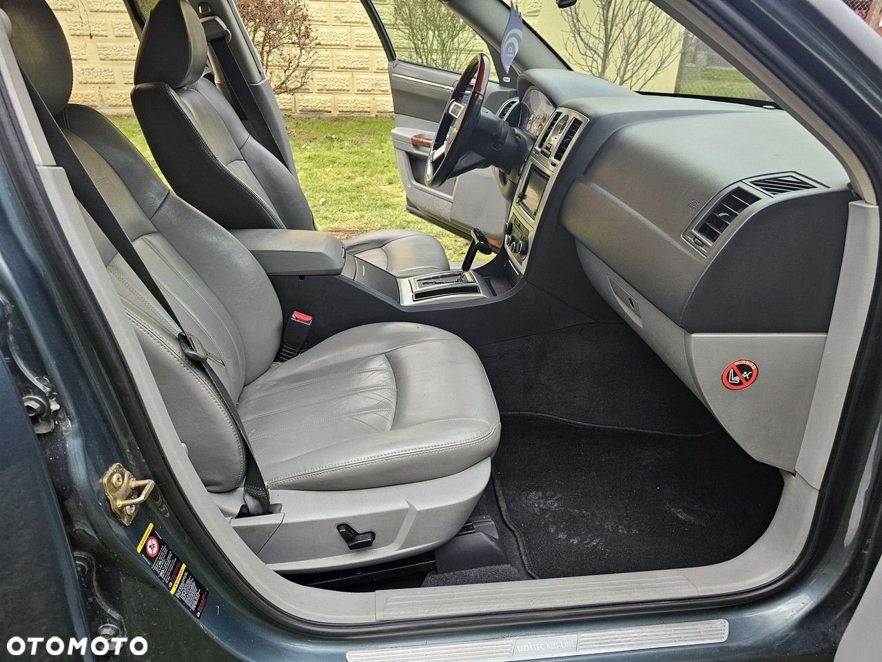 Chrysler 300C - 13