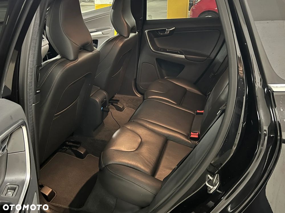 Volvo XC 60 D4 Drive-E Summum - 11