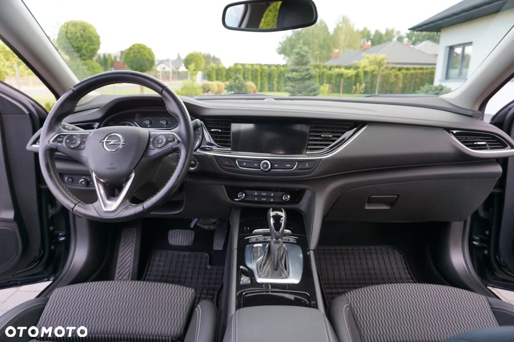 Opel Insignia 1.6 T Innovation S&S - 29