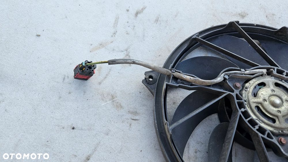 Wentylator chłodnicy Peugeot 206 1,4 b 9653708980 - 3