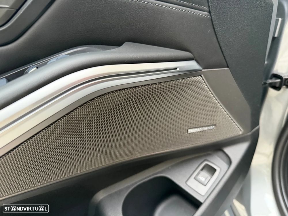 BMW M3 Competition xDrive - 14