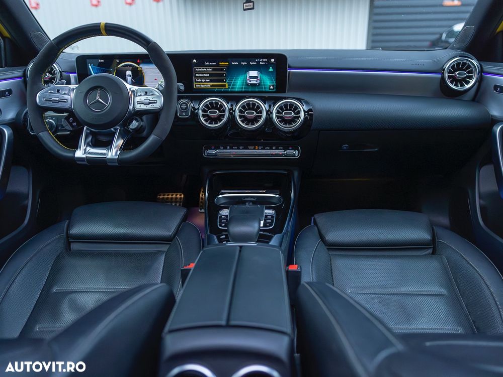 Mercedes-Benz A AMG 35 4Matic AMG Speedshift DCT 7G - 34