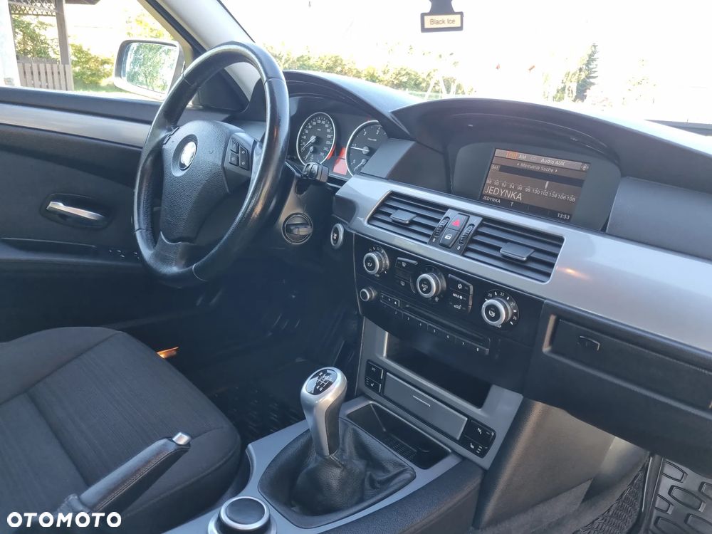 BMW Seria 5 520d Touring Edition Lifestyle - 18