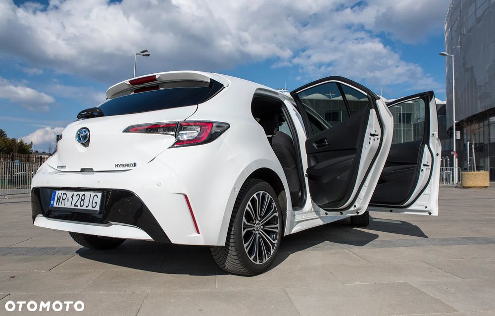 Toyota Corolla 1.8 Business Edition - 3