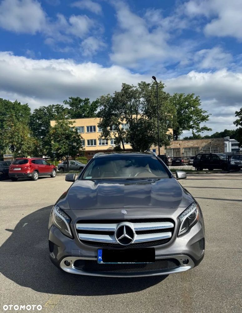 Mercedes-Benz GLA 250 4-Matic - 5