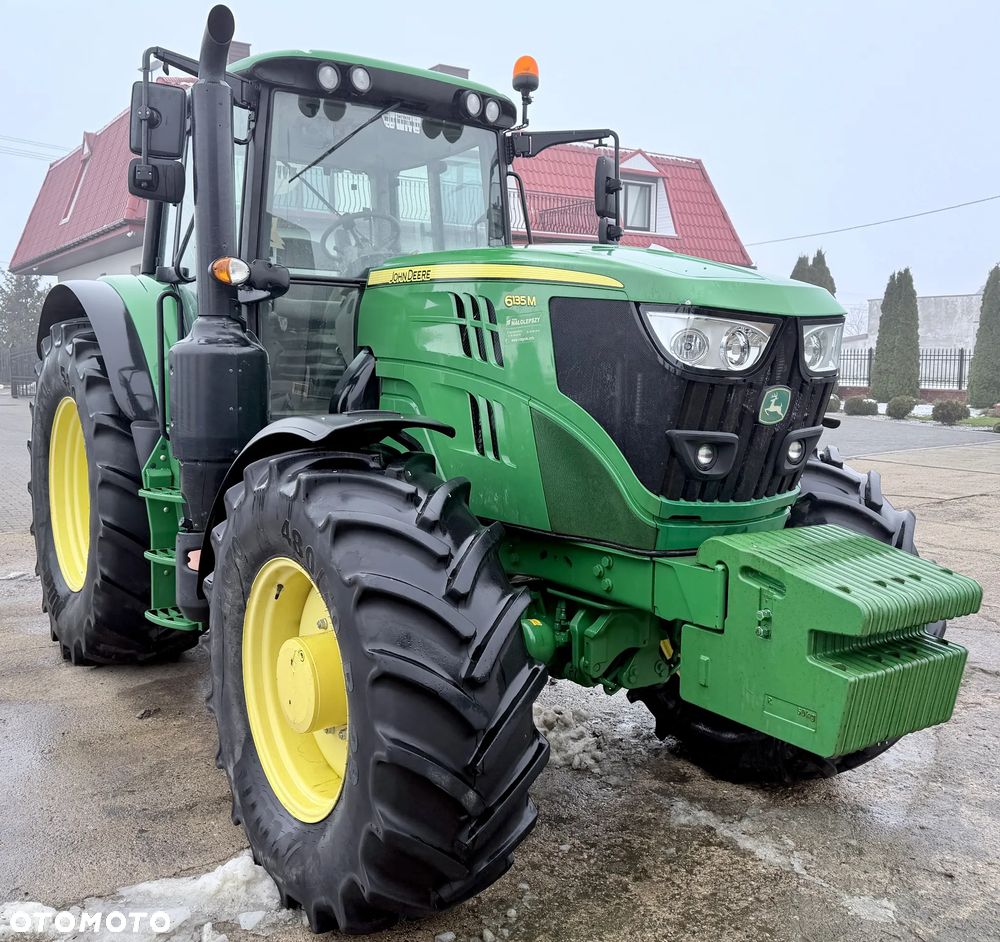 John Deere 6135M - 6