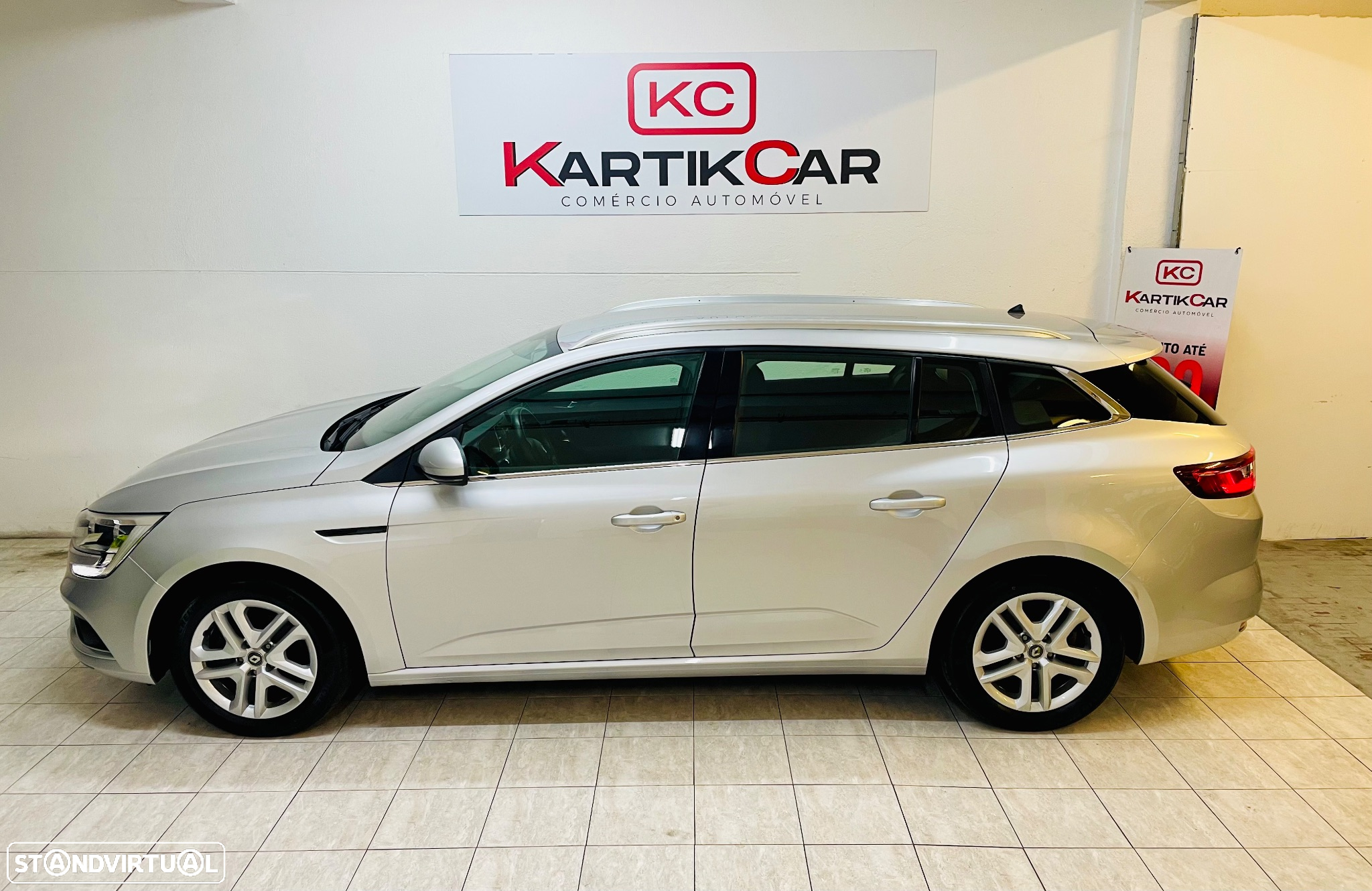 Renault Mégane Sport Tourer BLUE dCi 115 INTENS - 6