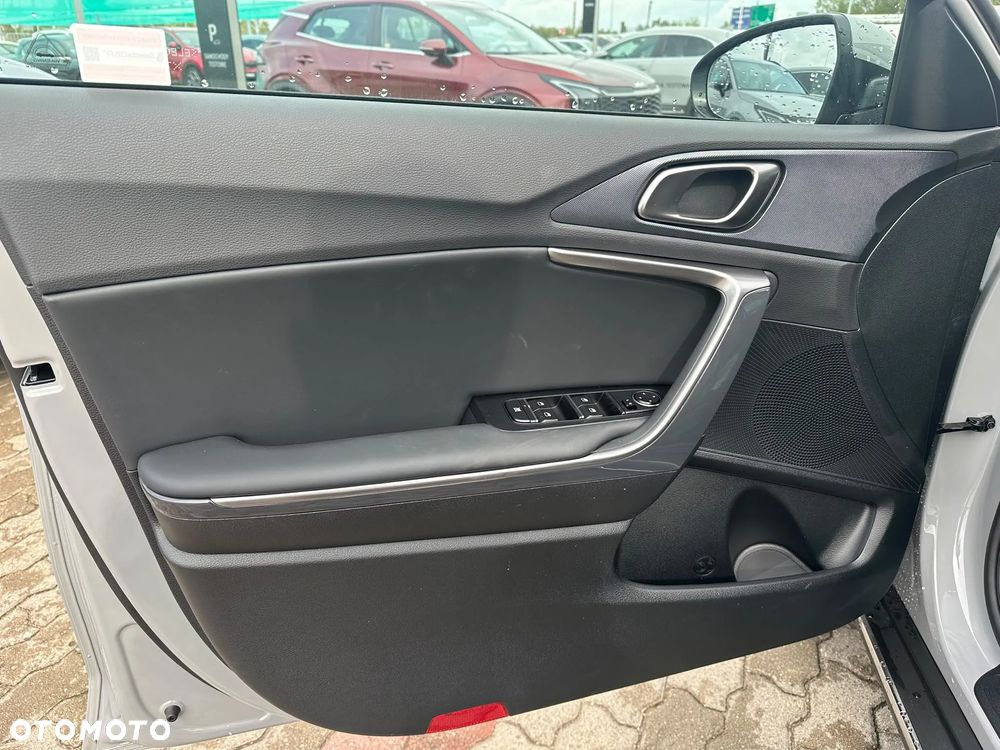 Kia XCeed 1.6 T-GDI M DCT - 16