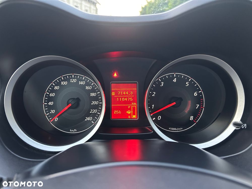 Mitsubishi Lancer 1.5 Inform - 18