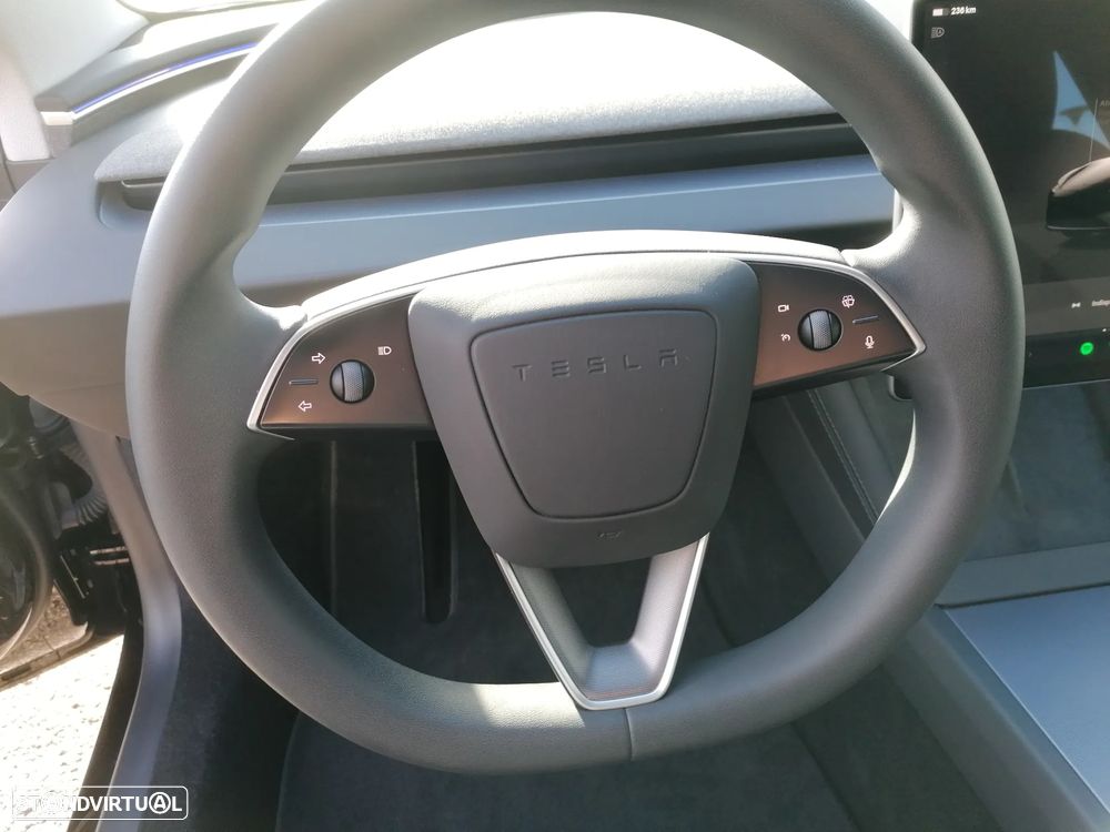 Tesla Model 3 RWD - 17