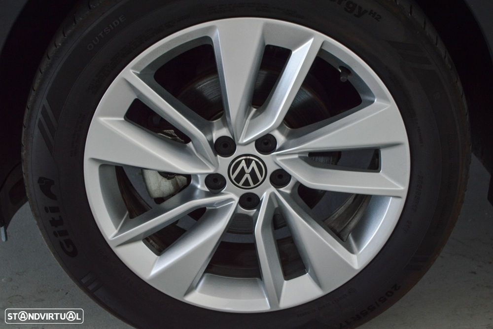 VW Taigo 1.0 TSI Urban DSG - 23
