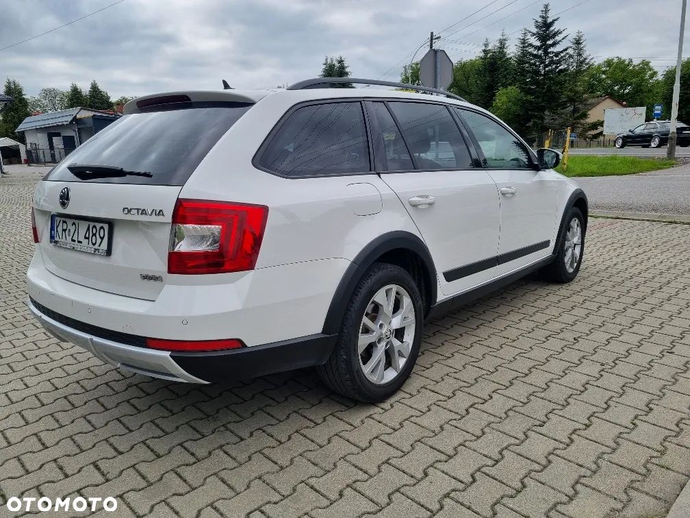 Skoda Octavia Scout 2.0 TDI 4x4 DSG - 1