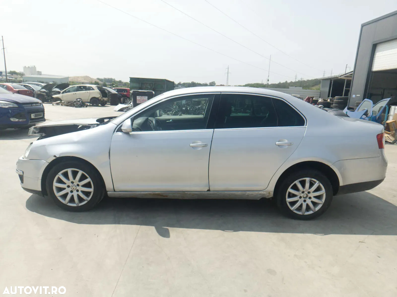 Dezmembrari / Dezmembrez Volkswagen Jetta 3 1.9 BXE cutie viteze GQQ culoare LA7W - 3
