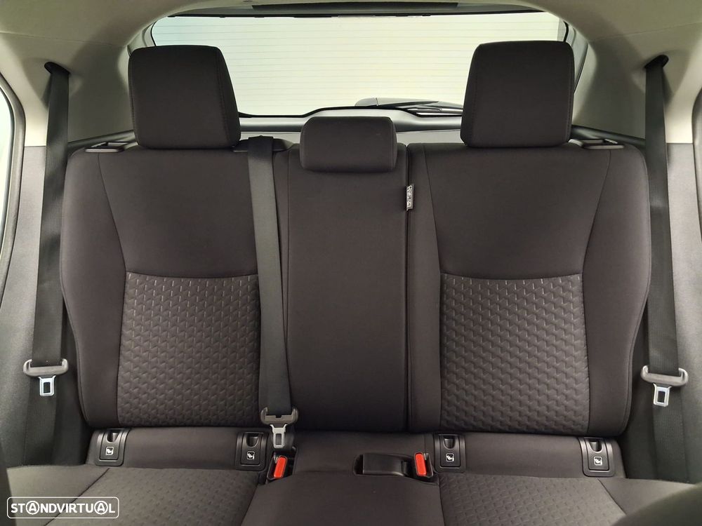 Toyota Yaris Cross 1.5 HDF Comfort Plus - 27