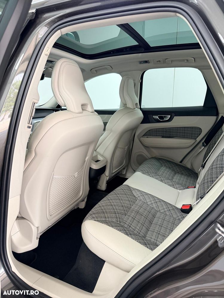 Volvo XC 60 B4 D AWD Geartronic Inscription - 34