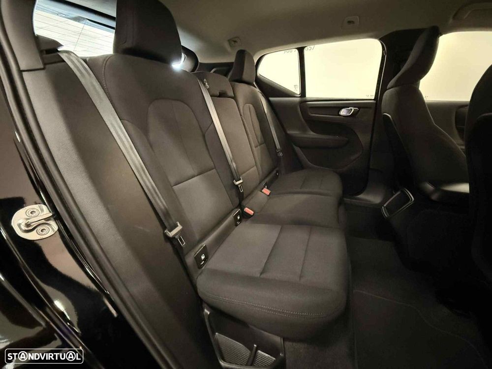 Volvo XC 40 1.5 T2 Momentum - 21