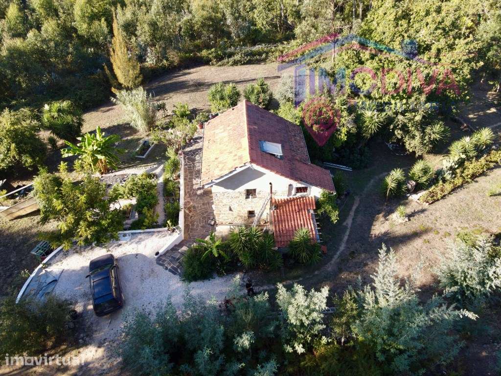 O seu refúgio no campo casa renovada com cerca de 5.600 m² de terreno