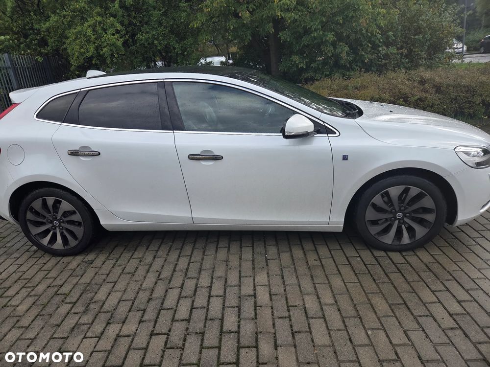 Volvo V40 2016 photo 3
