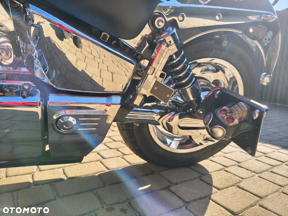 Honda VTX - 8