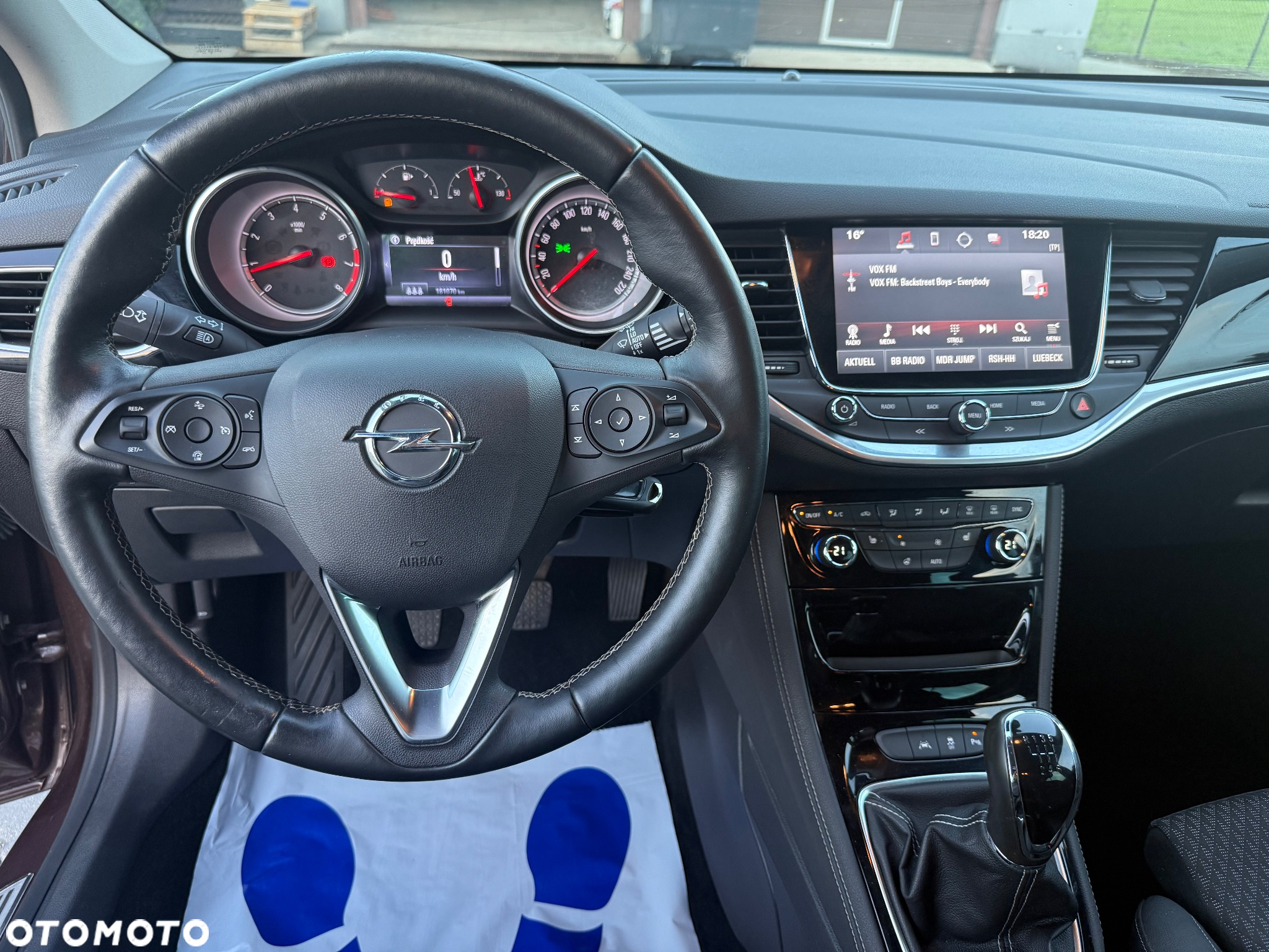 Opel Astra 1.4 Turbo Start/Stop Sports Tourer Innovation - 33