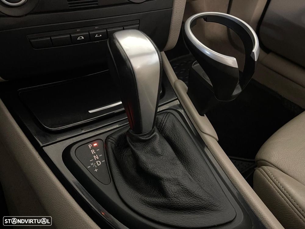 BMW 118 i Cabrio Auto - 28