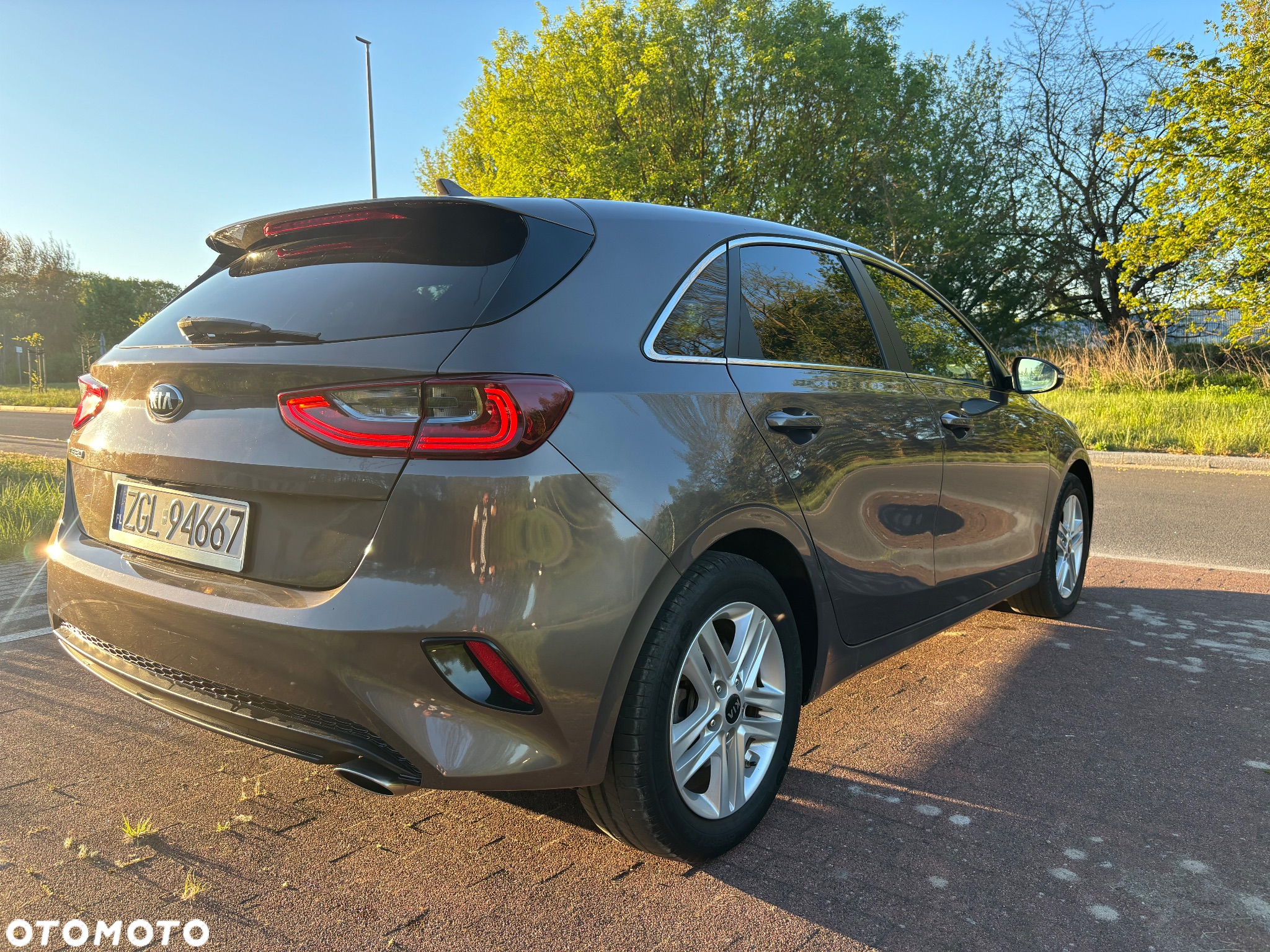 Kia Ceed SW 1.0 T-GDI 120 OPF Edition 7 - 3