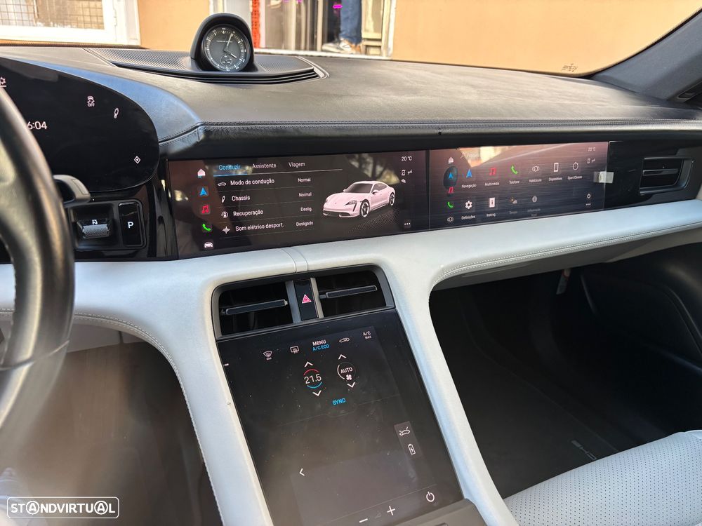 Porsche Taycan Standard - 12