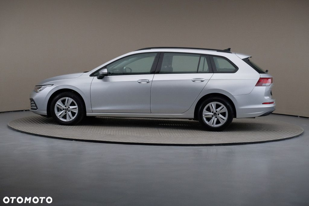 Volkswagen Golf - 4