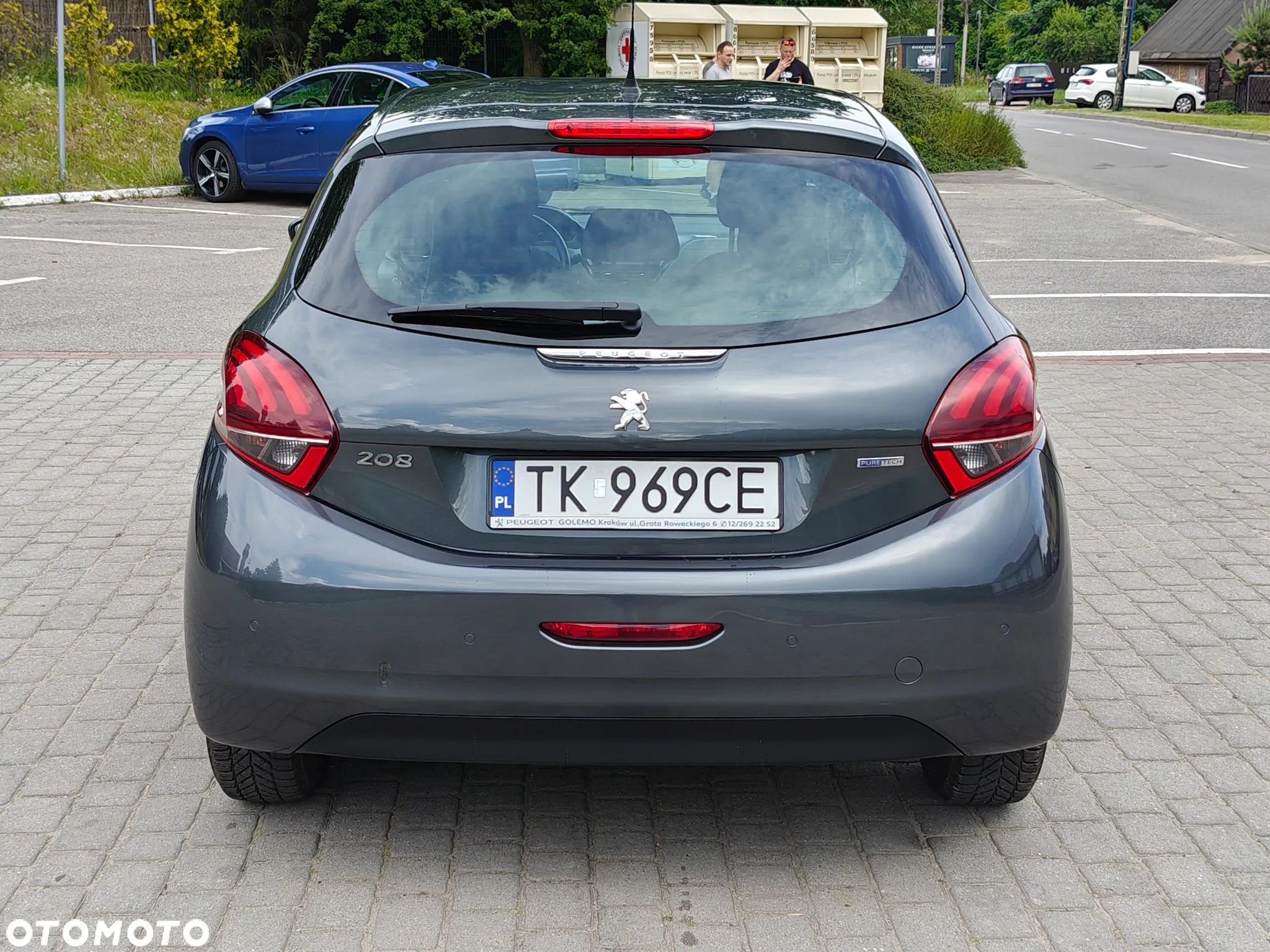Peugeot 208 1.2 PureTech GPF Allure S&S - 9
