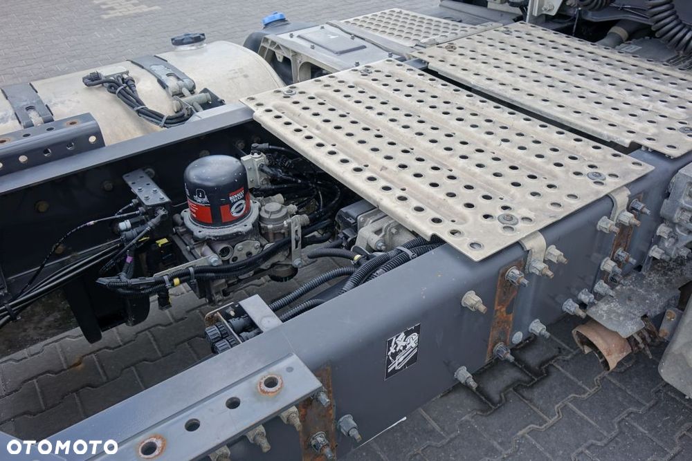 Renault GAMA T460 / EURO 6 / STANDARD / AUTOMAT / ADR / RETARDER / KLIMATYZACJA POSTOJOWA / ALUMINIOWE FELGI - 17