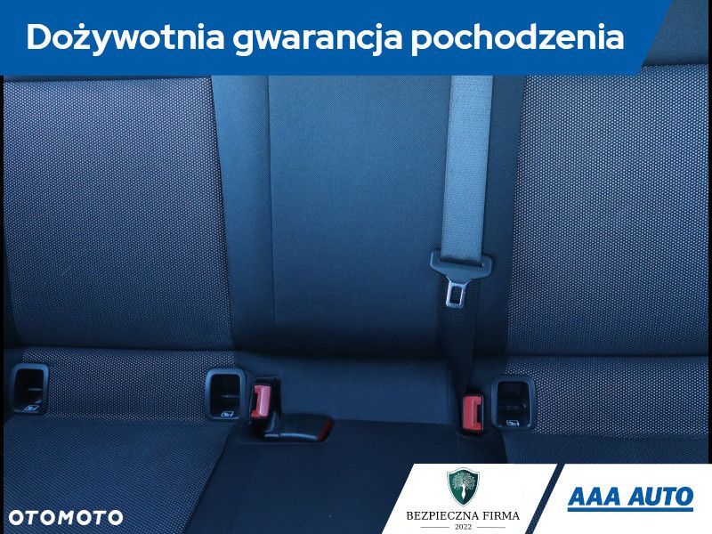 Mercedes-Benz CLA - 11