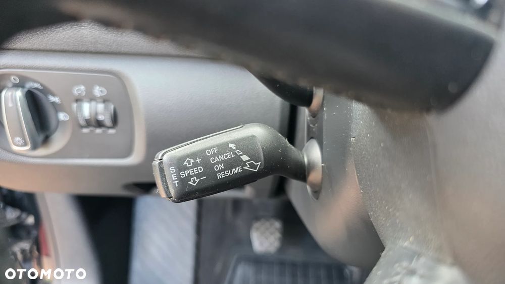 Audi A3 3-drzwiowe 1.6 TDI DPF Attraction - 31
