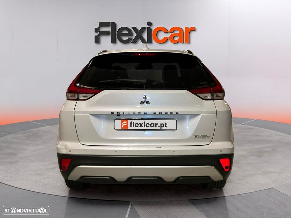 Mitsubishi Eclipse Cross - 8