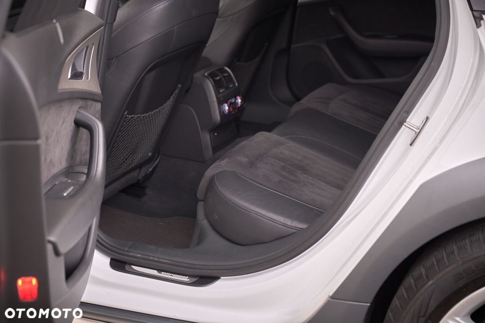 Audi A6 Allroad 3.0 TDI Quattro S tronic - 24