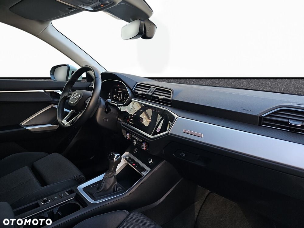 Audi Q3 Sportback - 22