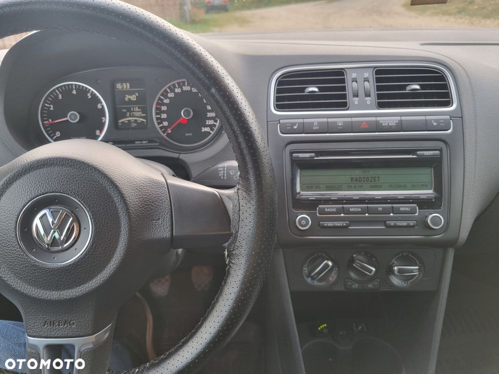 Volkswagen Polo 1.4 16V Comfortline - 11
